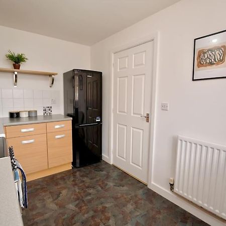 Villa Highley'S Nest - Fully Furnished Gem, Free Private Parking, Sky Tv & Netflix Coventry Exterior foto