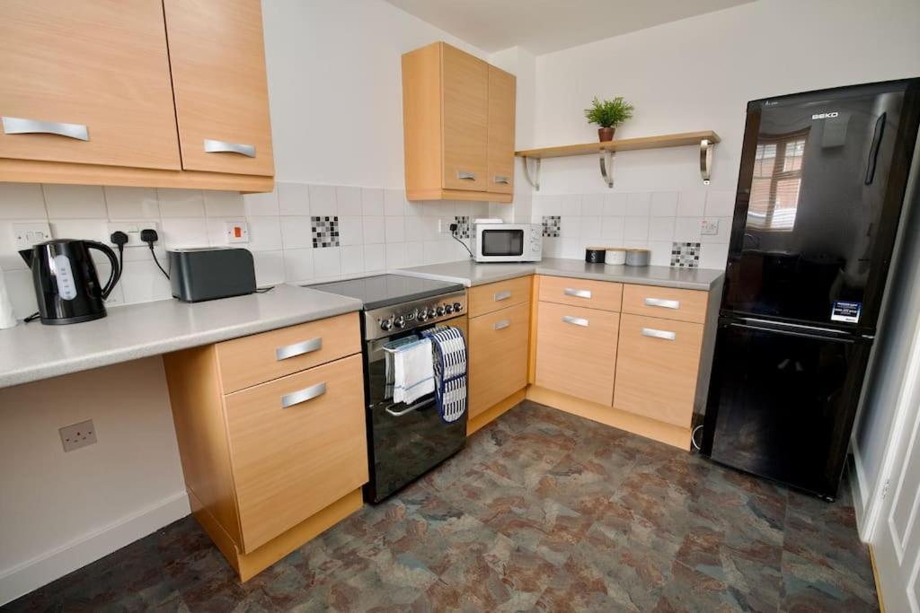 Villa Highley'S Nest - Fully Furnished Gem, Free Private Parking, Sky Tv & Netflix Coventry Exterior foto